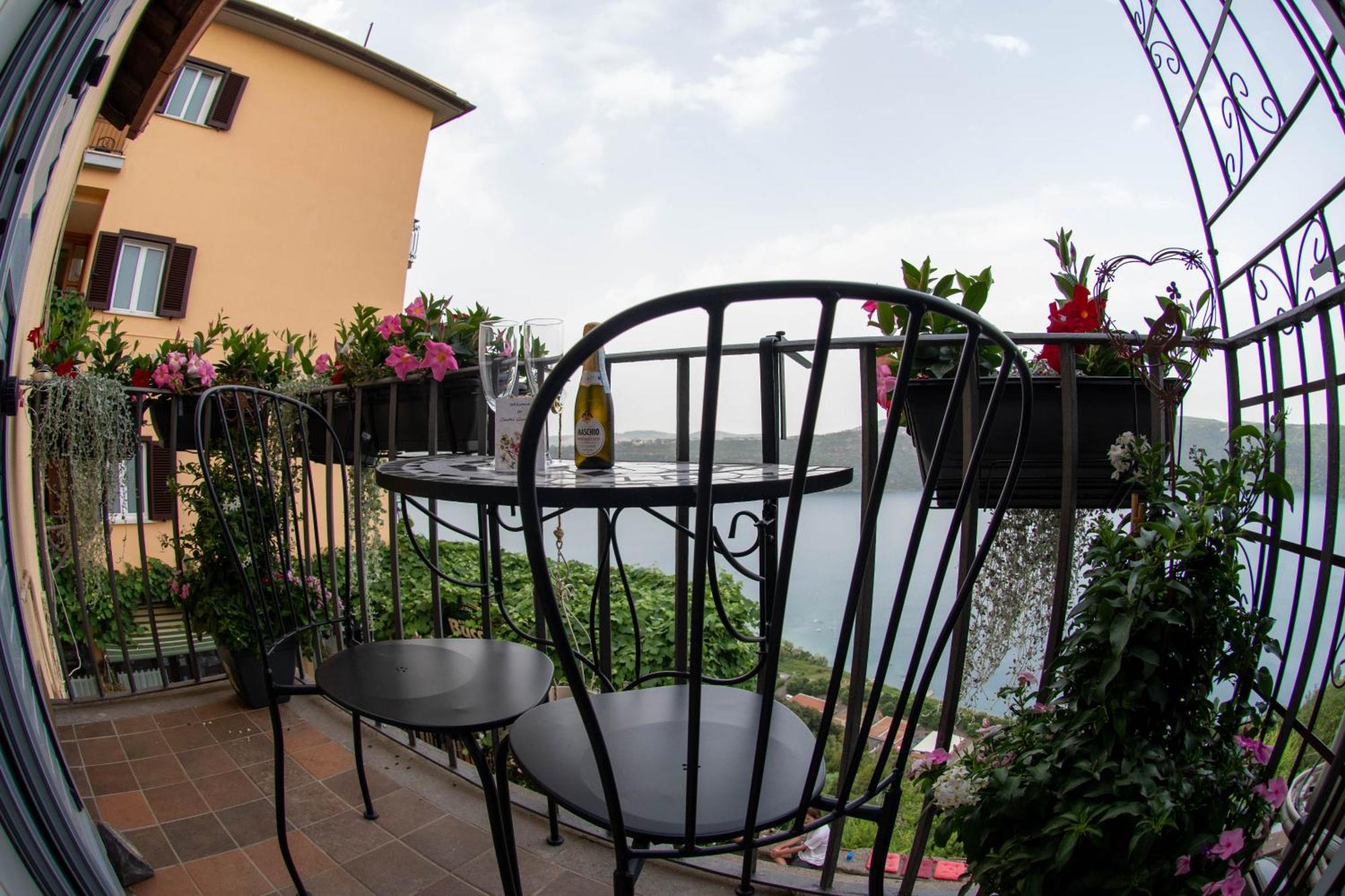 B&B Carpe Diem Vista Lago Castel Gandolfo Exterior foto